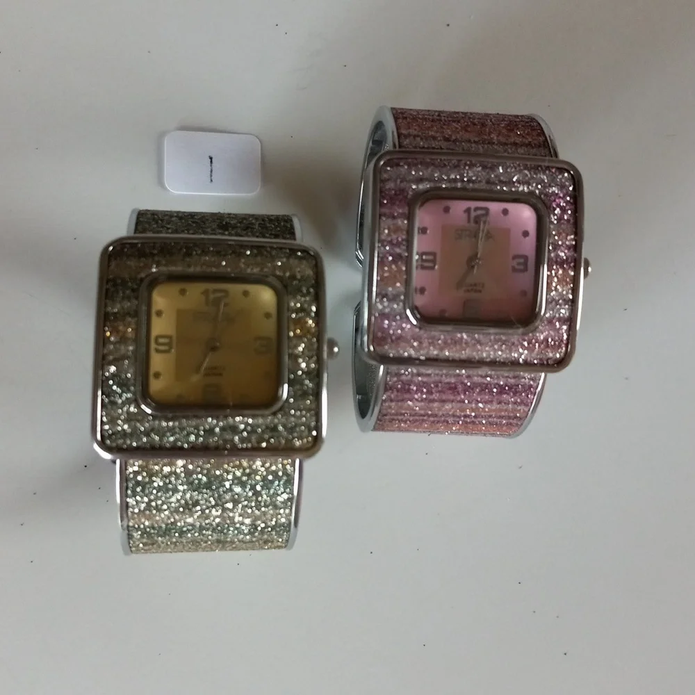 2 Strada Cuff Women's Watches. - Picture 6 of 7